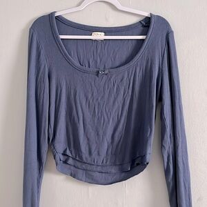 Blue long sleeve cropped top